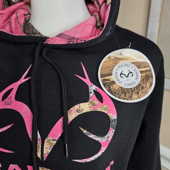 Realtree Edge Black Hoodie with Pink Design NEW - Picture 7 of 13
